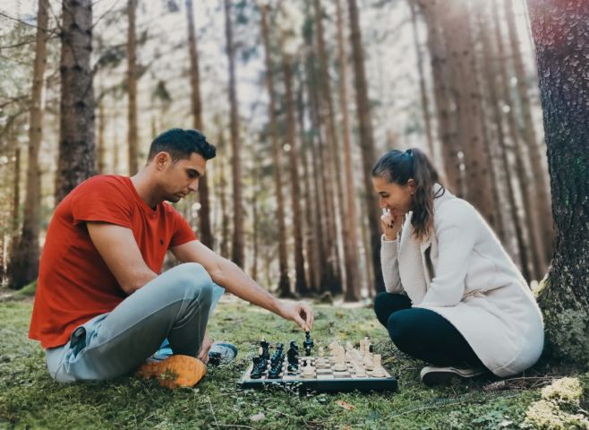 Die schönsten Sommermomente sind die, die wir gemeinsam verbringen ☀️💚♟️ Schach verbindet Generationen und schafft...