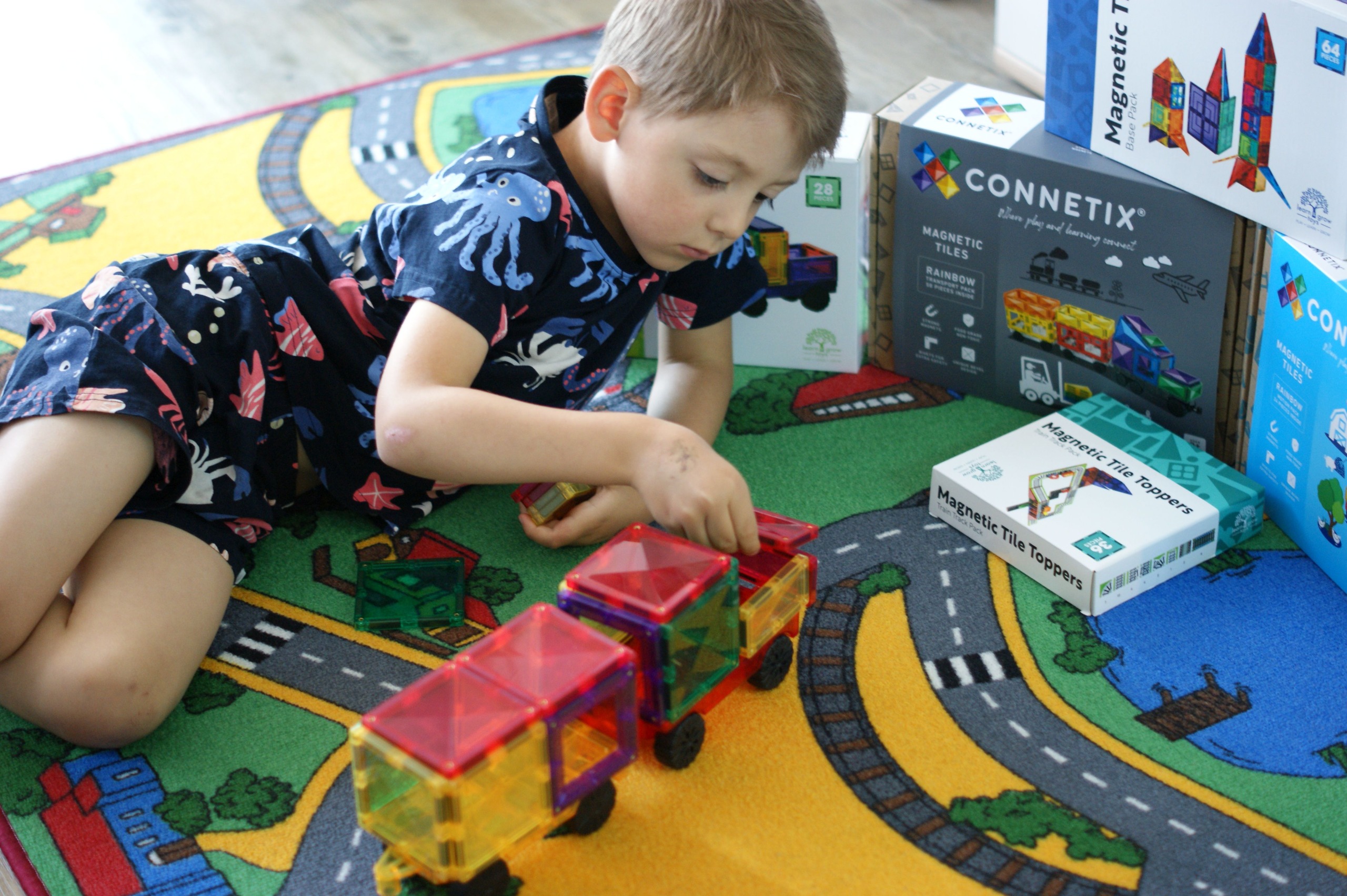 Magnetické stavebnice Connetix a Learn&Grow při hře
