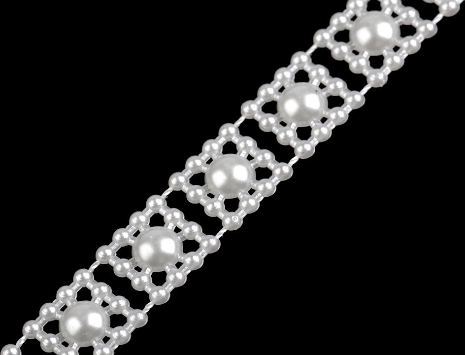 Borta s perlami - půlperle šíře 9 mm Varianta: 1 bílá perleť, Balení: 9 m