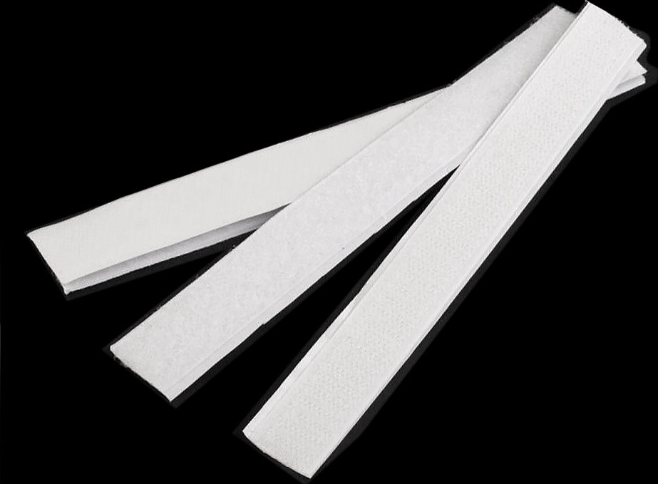Suchý zip háček + plyš samolepicí stříhaný šíře 20 mm Varianta: bílá, Balení: 10 pár