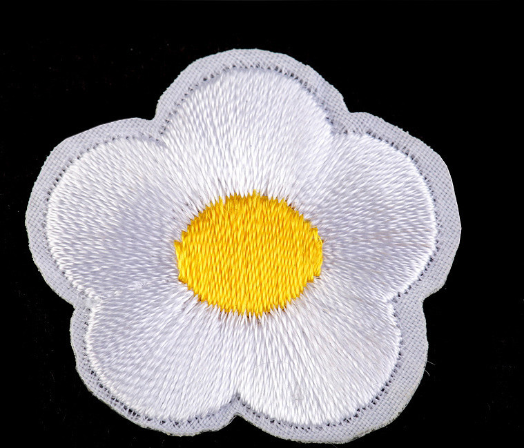 Nažehlovačka vyšívaný květ Varianta: 1 bílá, Balení: 10 ks