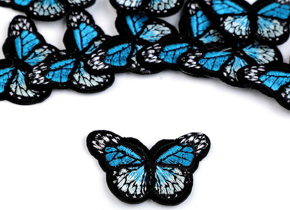 Nažehlovačka motýl malá Varianta: 5 modrá tyrkys, Balení: 10 ks
