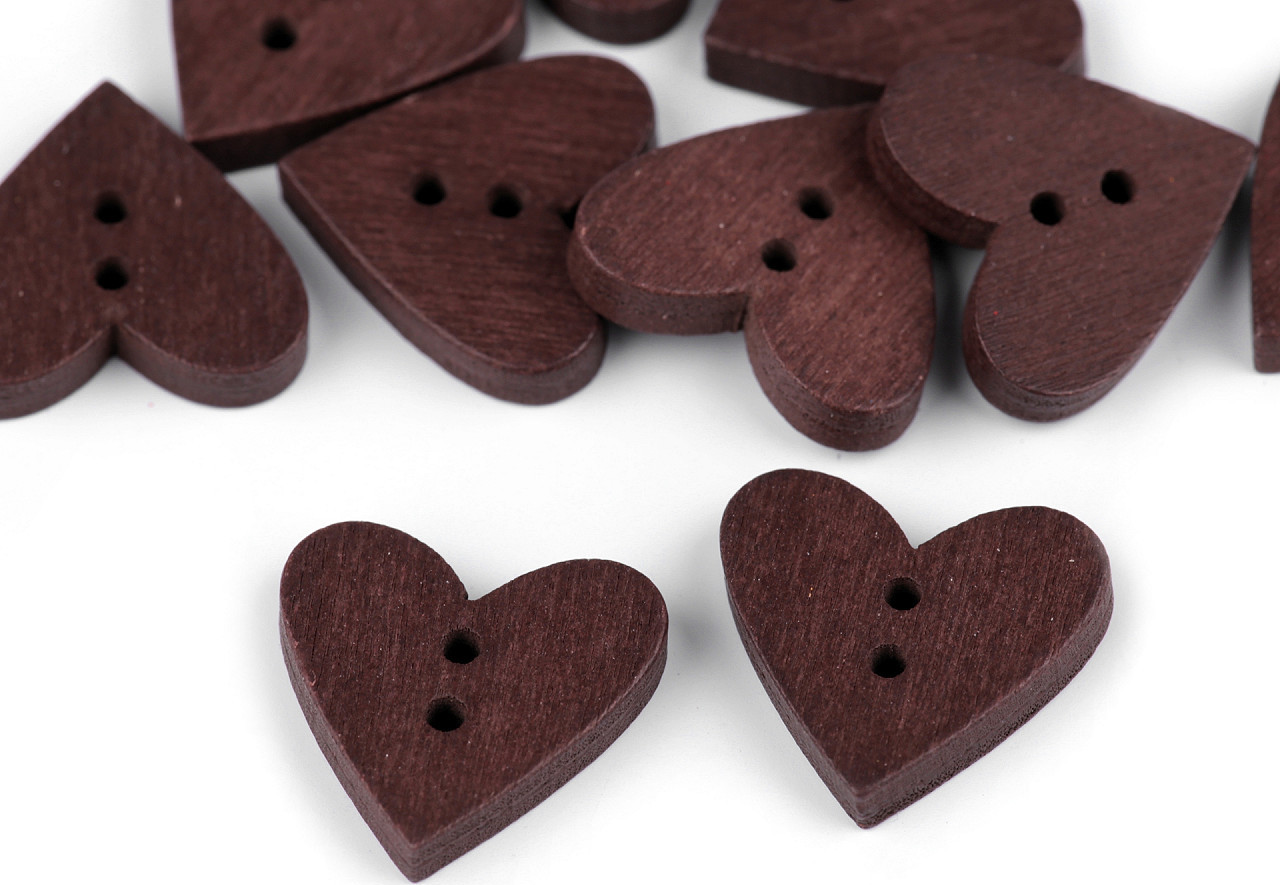 Dřevěný dekorační knoflík srdce Varianta: 10 hnědá tmavá, Balení: 50 ks