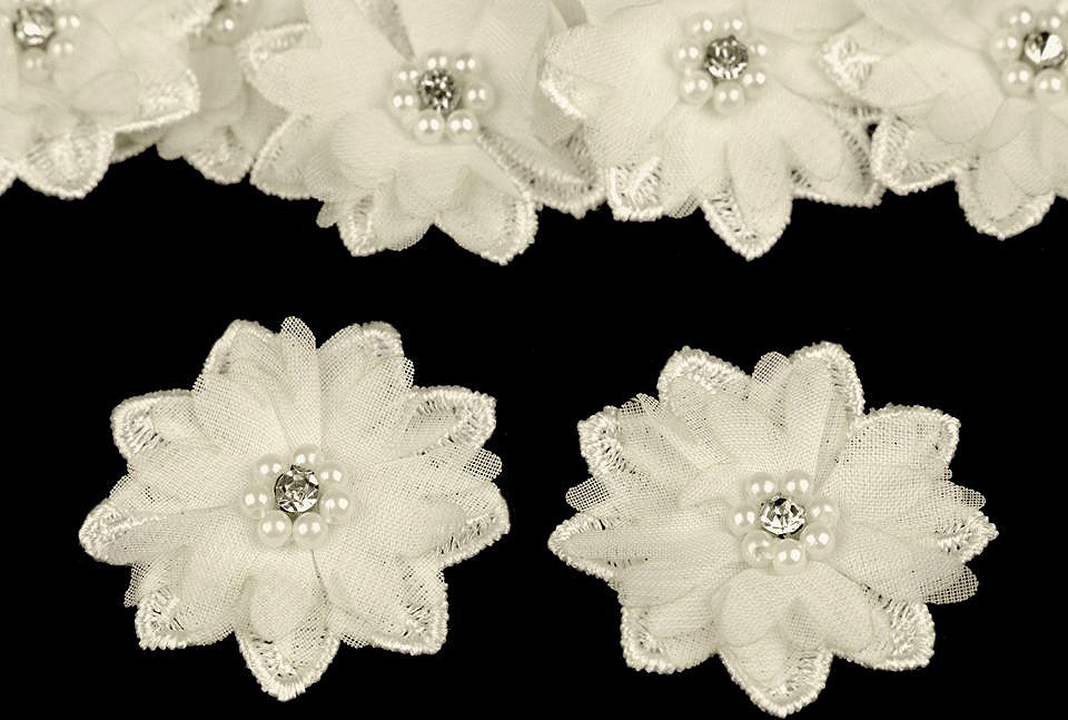 Květ s korálky Ø5 cm Varianta: 2 krémová světlá, Balení: 10 ks