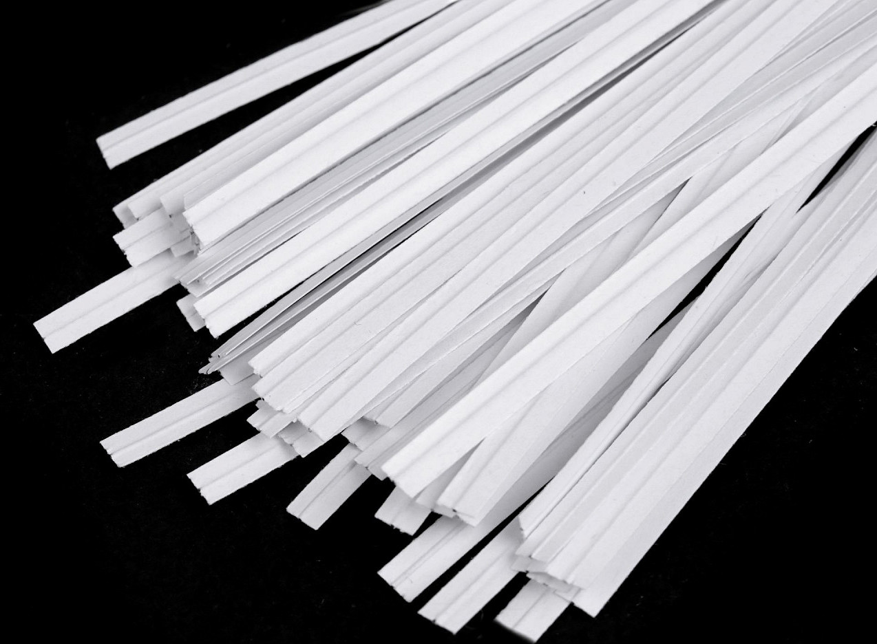 Vázací drátek v papíru délka 10 cm Varianta: 2 bílá, Balení: 1 sáček