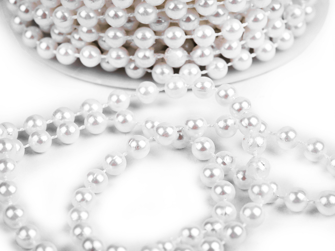 Perlový řetěz Ø6 mm Varianta: 1 bílá perlová, Balení: 3 m