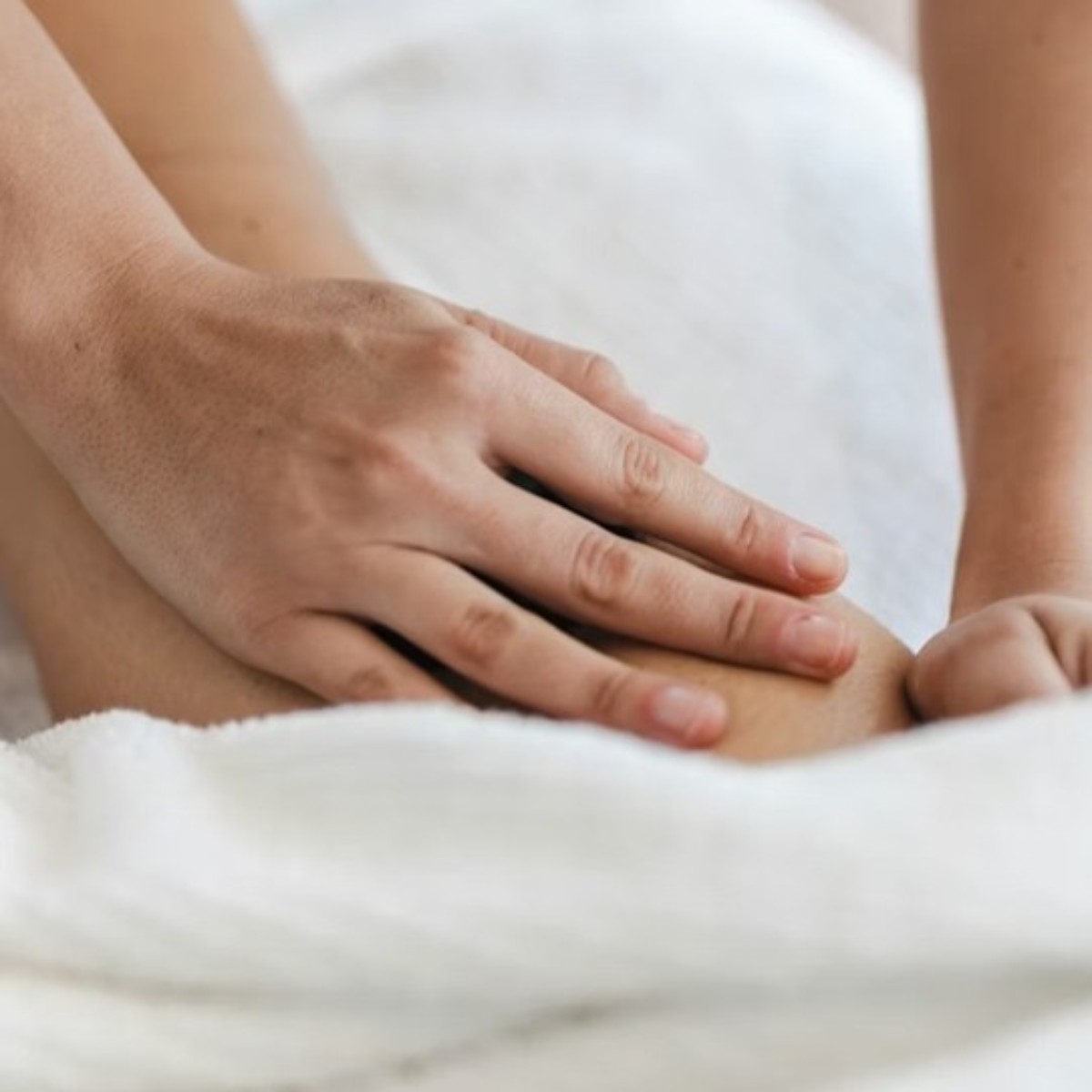 Thermalwasser Podhájska und Kräuterextrakte in der Artrin Professional Creme