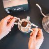 Drip it Colombia Sierra Nevada  Es ist säuerlicher und ähnelt dunkler Schokolade mit Nüssen