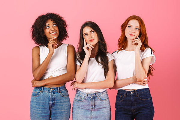 Špunty do uší pro ženy: specifika a jak vybrat ty pravé