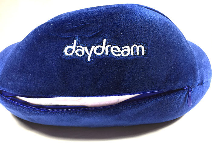 Utazópárna memóriahabból Daydream Basic Plus Blue huzattal