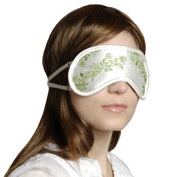 Daydream Aloe Vera Balance Augenmaske zum Schlafen im Gesicht