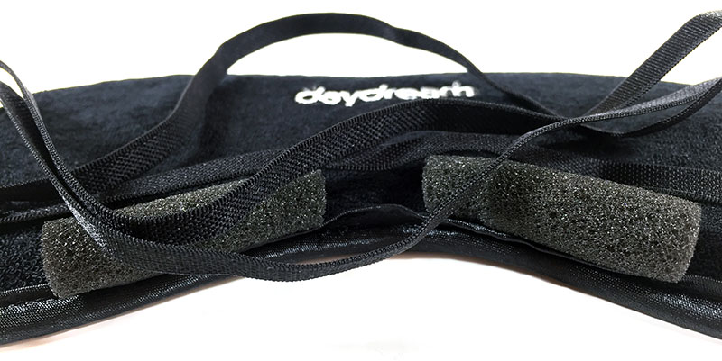 Daydream Basic Black Schwarze Schlafmaskenkissen