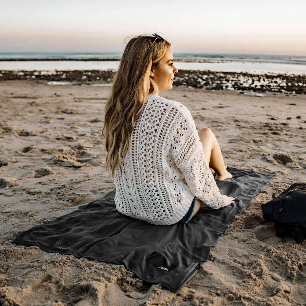Matador NanoDry Beach Towel zložený v puzdre