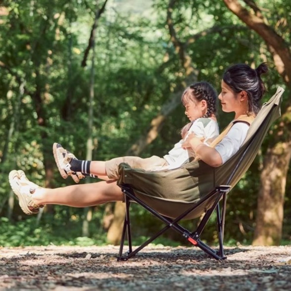 Detail stoličky Naturehike zobrazujúci jej odolnosť a dizajn