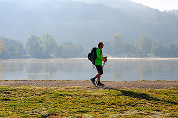 Vyberte si pohodlné a pevné trekové hole vhodné k lyžím i na túry