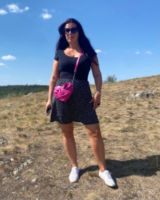 Tahle matematika je jednoduchá..1barevný look +💗(3v1)=100% fit Fuchsiová srdcovka je na eshopu k objednání na pár kliků a...