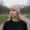 bavlnena-cepice-beanie-latte-zebrovana