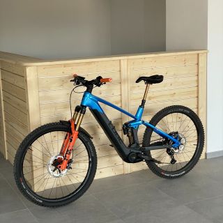Brzy pro vás otevřeme novou prodejnu elektrokol v Králově Dvoře! 🚲🔋 Těšte se na špičková elektrokola značek CUBE, FOCUS a...