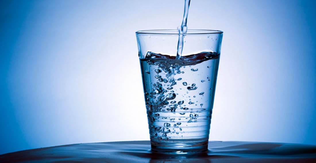 muzeme-po-piti-vody-zhubnout-558457