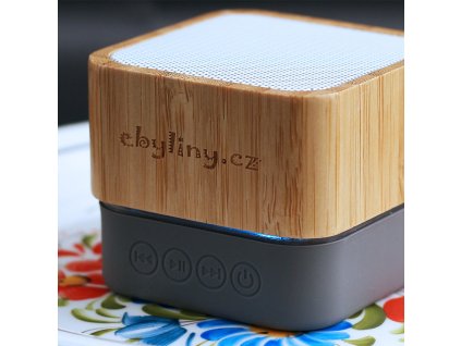 Bambusový bezdrátový bluetooth repráček a ebyliny.cz