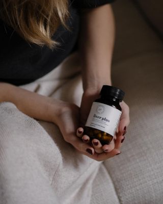 Játra jsou váš vnitřní „filtr“ 🧡 Když jsou v rovnováze, cítíte se lehčí, máte víc energie a metabolismus konečně...