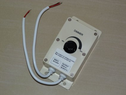 Stmievač nástenný manuálny AC220V/DC220V