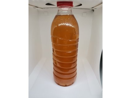 Prírodné baktérie na čistenie kobercov a čalúnenia Em-Blond v recy-flasi 1 liter