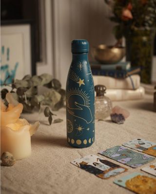 Predstavujeme Vám novú edíciu Mystic s nádychom tajomstva🤩 ✔️ 500 ml 💧 ✔️ 24 hodín studené nápoje ❄️ ✔️ 12 hodín horúce...