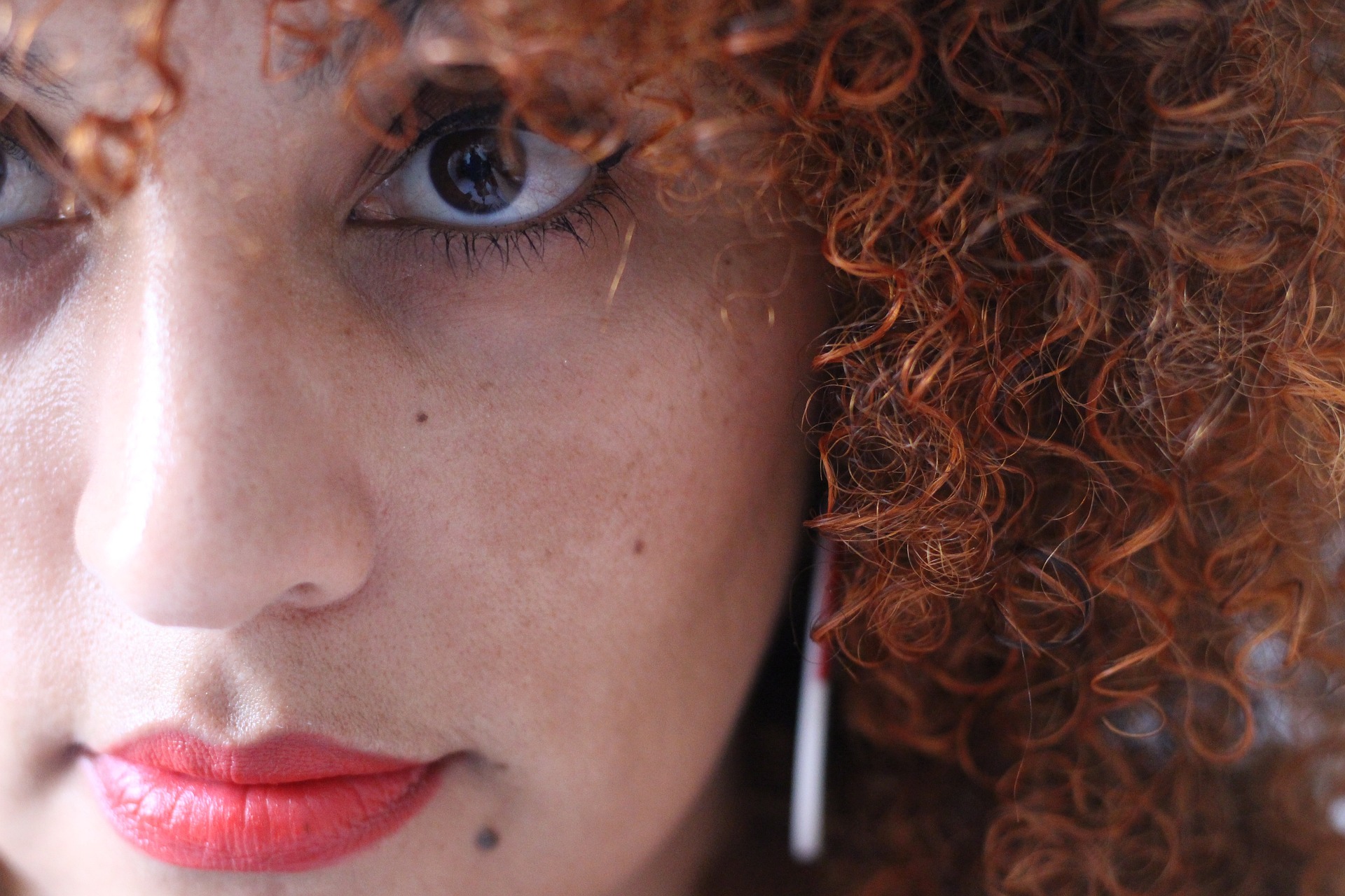 Jak vyzrát na pigmentové skvrny přírodní cestou