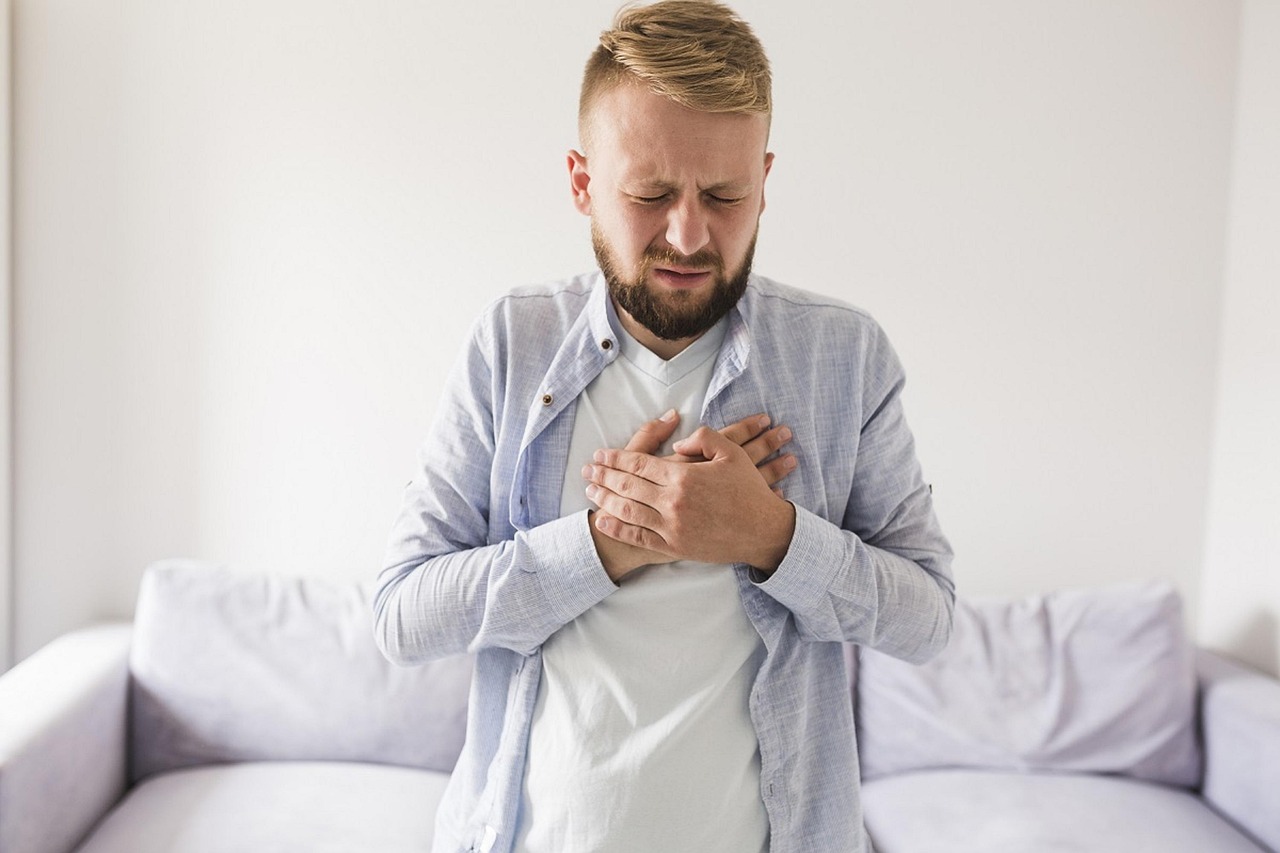 Reflux: Jak se ho zbavit přírodní cestou a předcházet mu