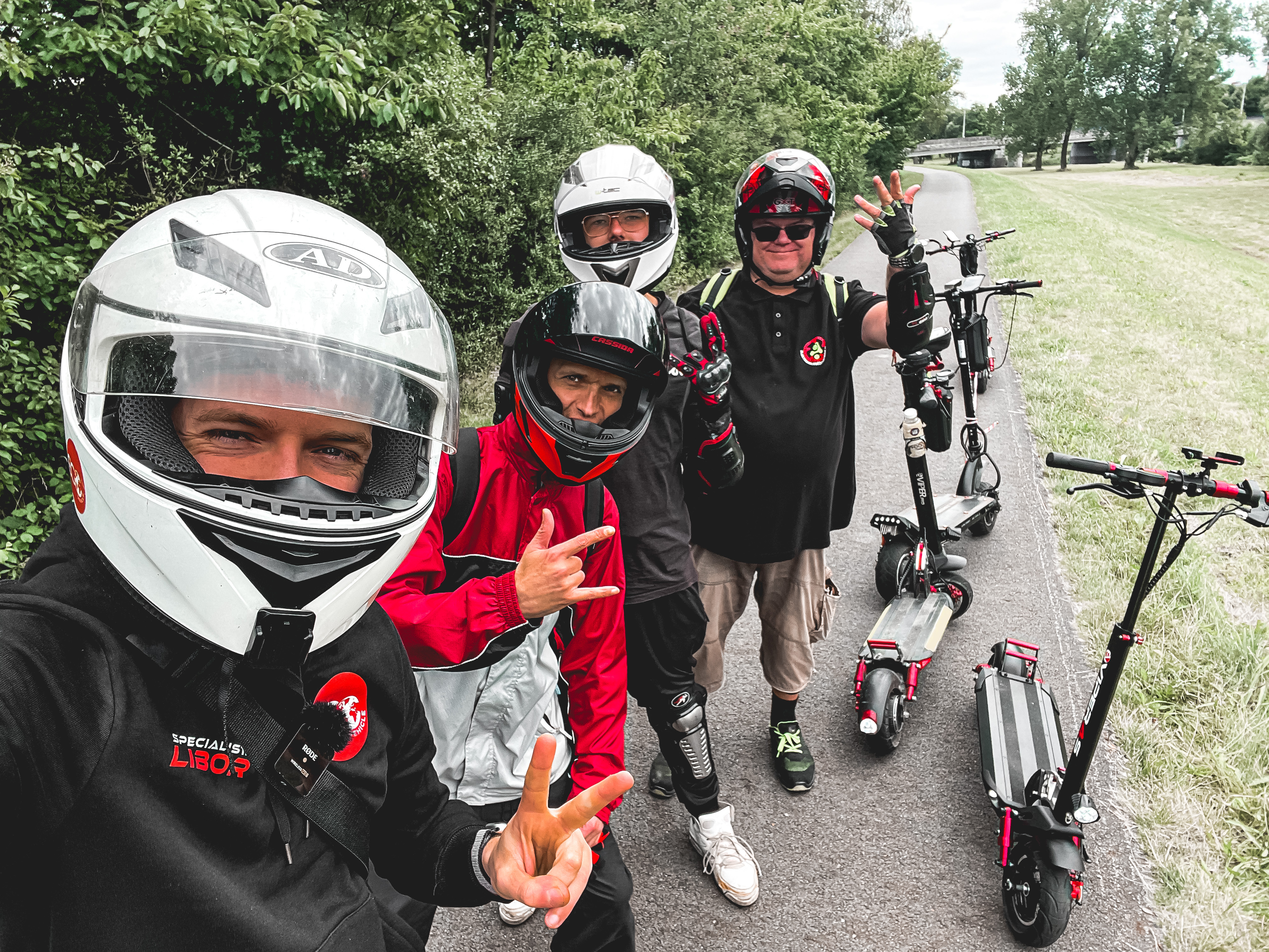 Libor Strnad mezi zákazníky a kolobkáři