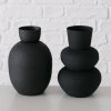 Černá kovová váza MAYNAR, 17 cm