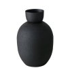 Černá kovová váza MAYNAR, 17 cm