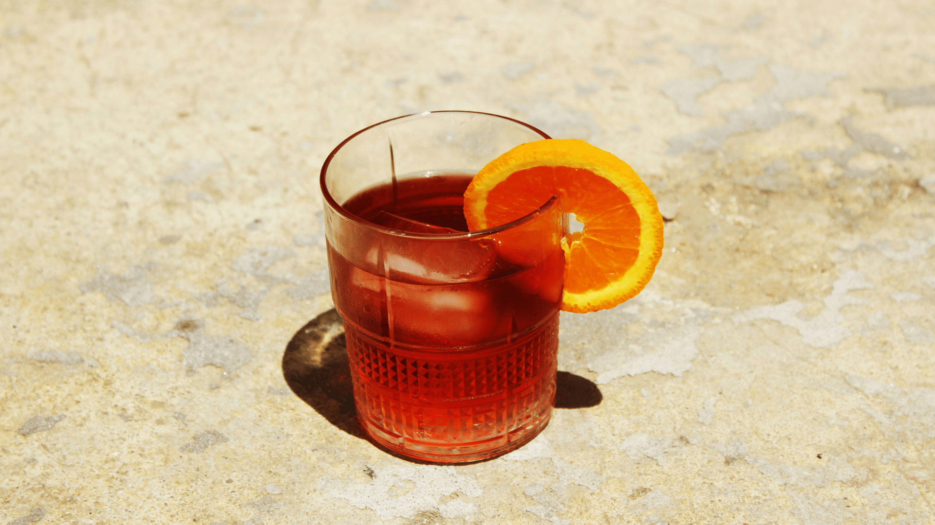 Španělský vermut: Návrat legendárního nápoje plného chuti a stylu (fresh.iprima.cz)