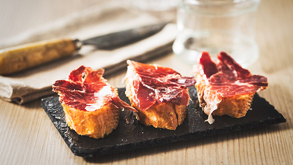 Tajemství španělských uzenin: Jak si vybrat ten pravý kousek (fresh.iprima.cz)