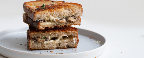 Zapečený sendvič s lanýži, Manchegem a Mahonem