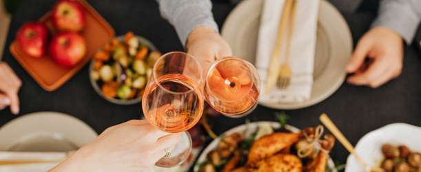 Jste milovníci luxusního jídla? Zkombinujte ho s kvalitním vínem a posuňte své gastro zážitky na další level