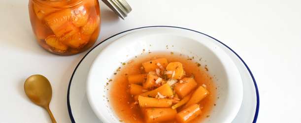 Jednoduché španělské marinované mrkve Zanahorías Aliñadas — ideální tapas