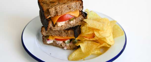 Americký “Tuna melt” sendvič