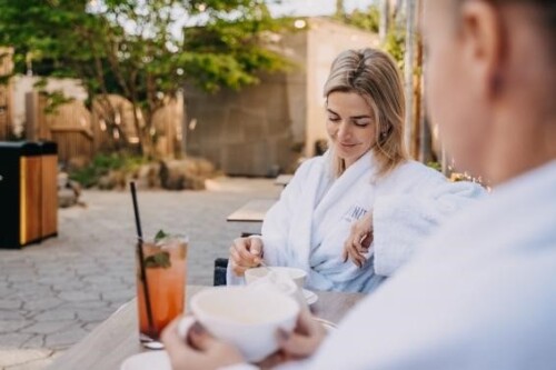 Červencové fashion a beauty tipy (ijournal.cz)