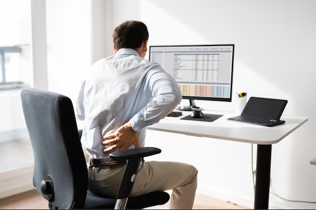 Bolest ve střední části páteře: Jak ji rozpoznat, zvládnout a účinně léčit