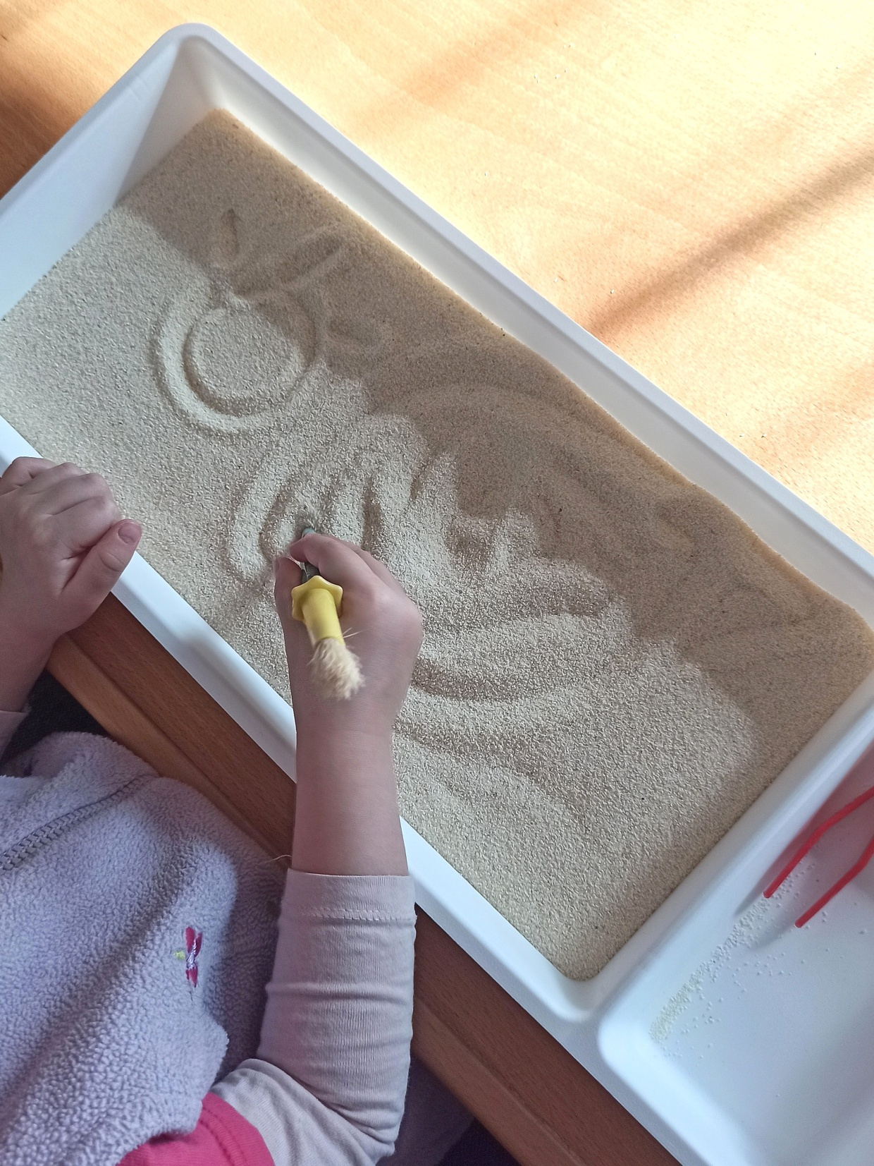 Smyslové-hraní-sensory-play-Zachran-trpaslika-Eduhry-8