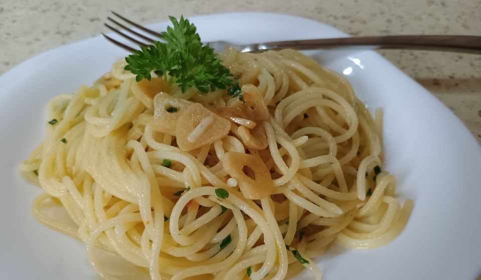Spaghetti aglio, olio e peperoncino