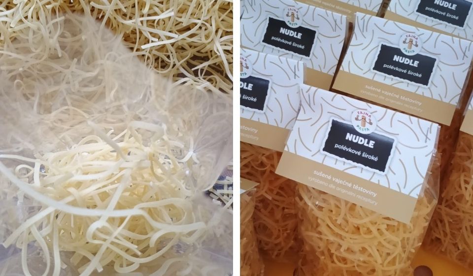 Ruční balení těstovin - široké polévkové nudle.