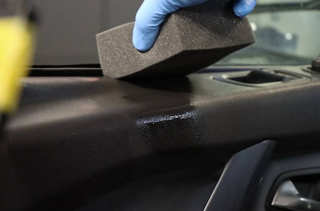 Detailing, aneb jak a proč začít s detailním hloubkovým čištěním a renovováním