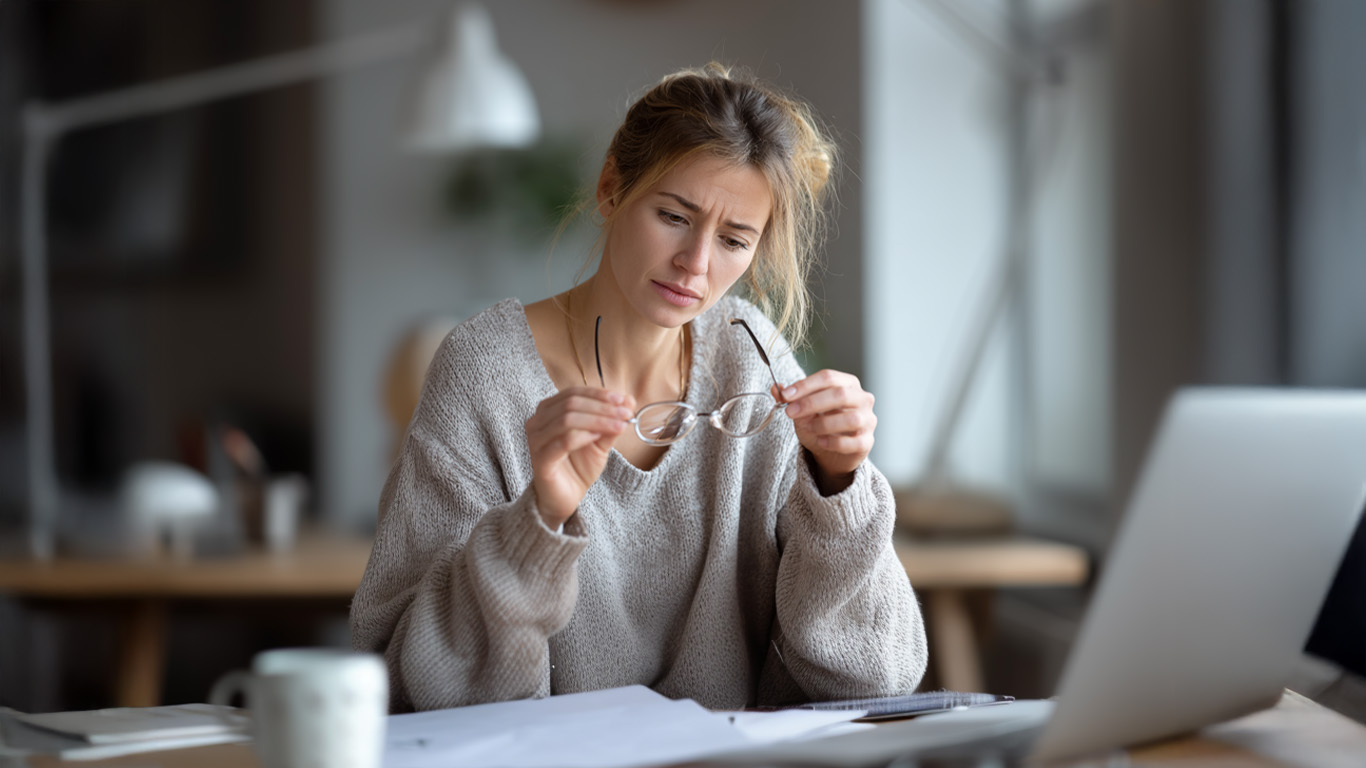 Ako spoznať, že je čas na výmenu okuliarov alebo nové dioptrie