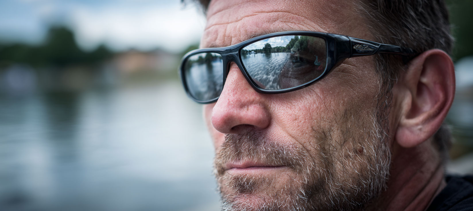 Polarizačné slnečné okuliare: kedy sa oplatia a pre koho sú ideálne