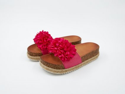 Pohled na pár Pantofle dámské ergonomické s širokou korkovou platformou s ozdobnou květinou Orchy