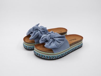 Pohled na pár Pantofle dámské orientálně zdobené s mašlemi modré Azuro