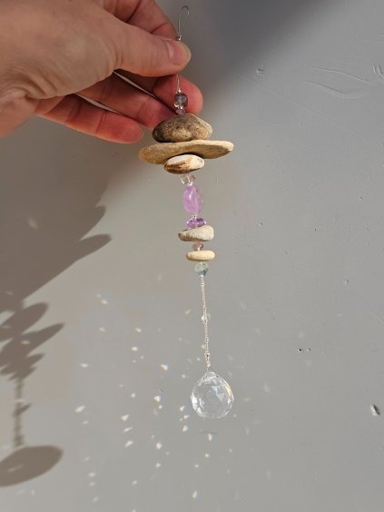 Říční závěs s fluoritem a feng shui kouličkou